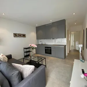 https://spanien-flair-mitten-in-kln-2.topcolognehotels.com